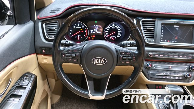 Kia Canival 2020 — photo 13