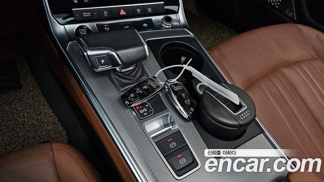 Audi A6 2021 — photo 9