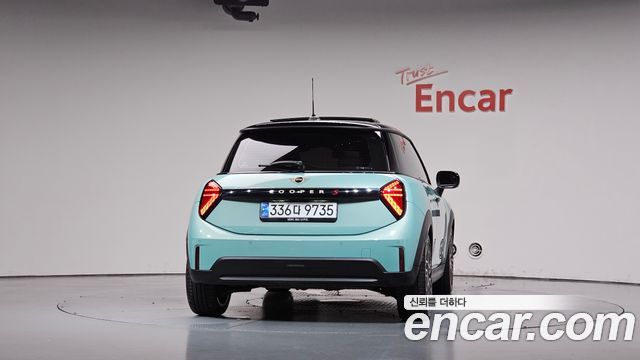 Mini Cooper 2025 — photo 4