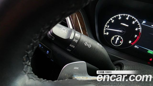 Genesis EQ900 2016 — photo 27