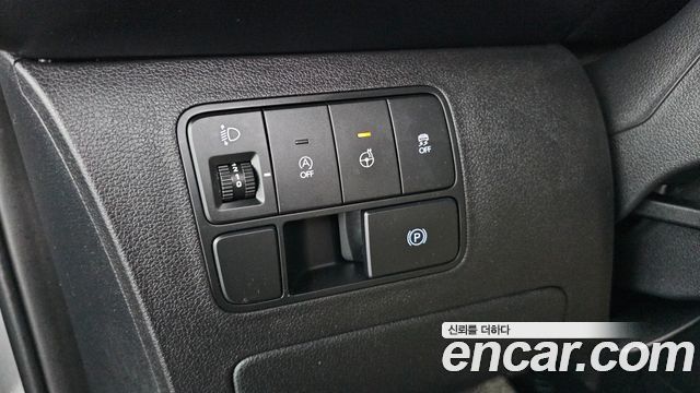 Hyundai Staria 2025 — photo 29
