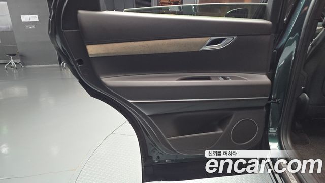 Genesis GV80 2022 — photo 15
