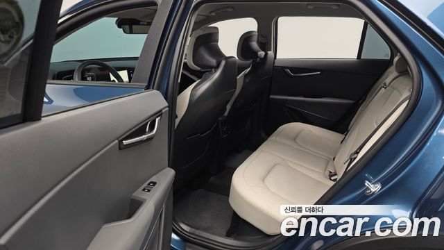 Kia Niro 2024 — photo 16