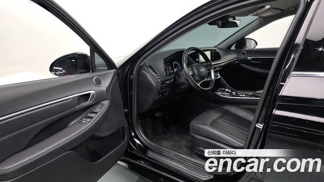 Hyundai Sonata 2023 — photo 13