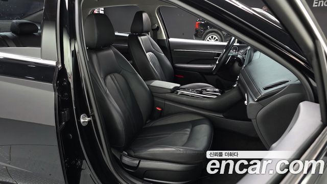Hyundai Sonata 2023 — photo 17