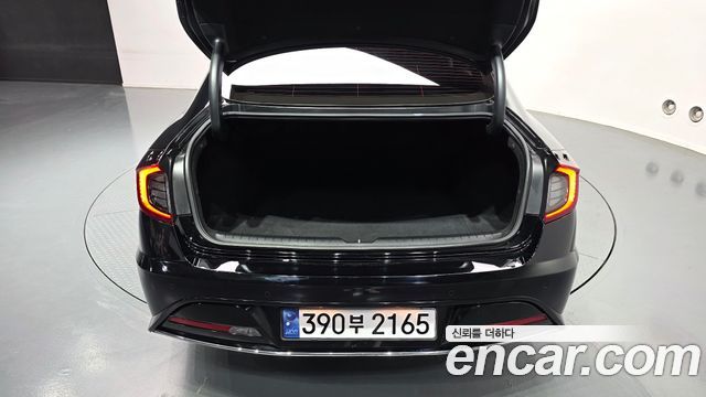 Hyundai Sonata 2023 — photo 30