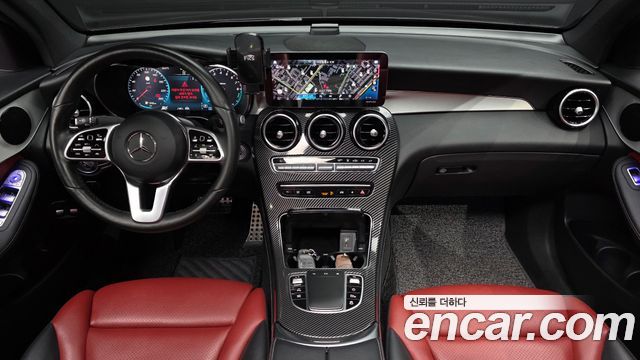 Mercedes-Benz GLC-Class 2020 — photo 10