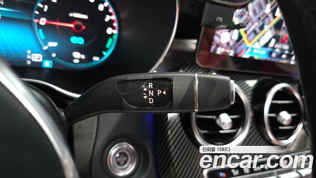 Mercedes-Benz GLC-Class 2020 — photo 12