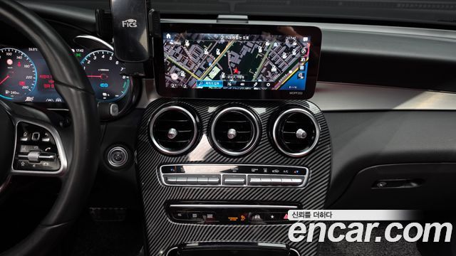 Mercedes-Benz GLC-Class 2020 — photo 20