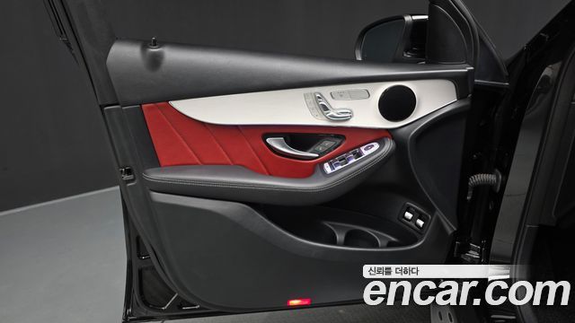 Mercedes-Benz GLC-Class 2020 — photo 14