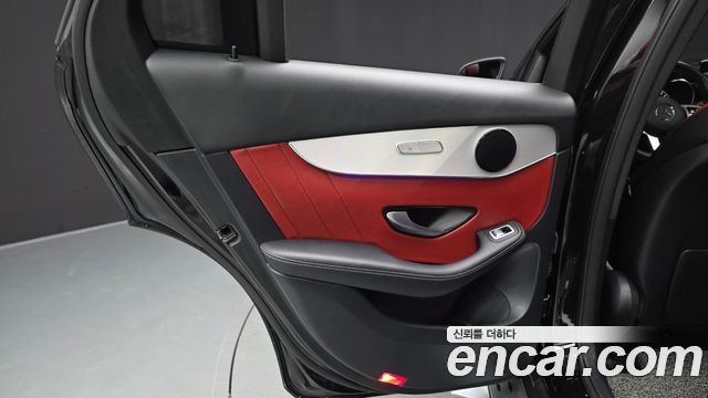 Mercedes-Benz GLC-Class 2020 — photo 15