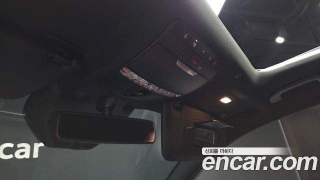 Mercedes-Benz GLC-Class 2020 — photo 28