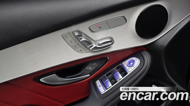 Mercedes-Benz GLC-Class 2020 — photo 33