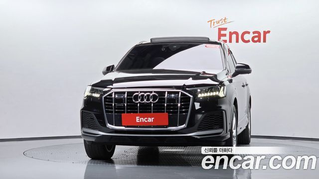 Audi Q7 2020 — photo 3