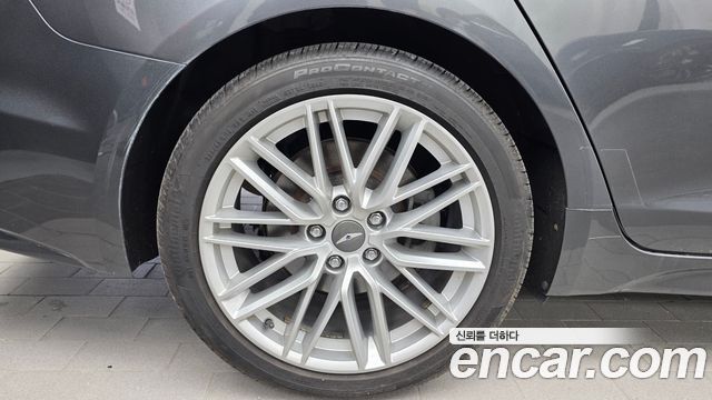 Genesis G70 2019 — photo 5