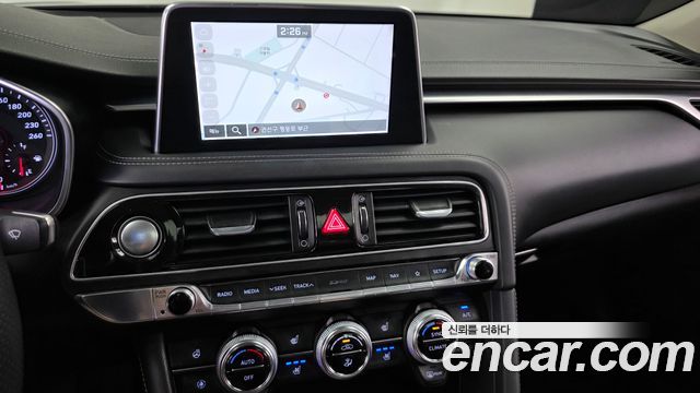 Genesis G70 2019 — photo 19