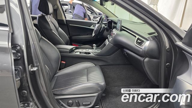 Genesis G70 2019 — photo 16