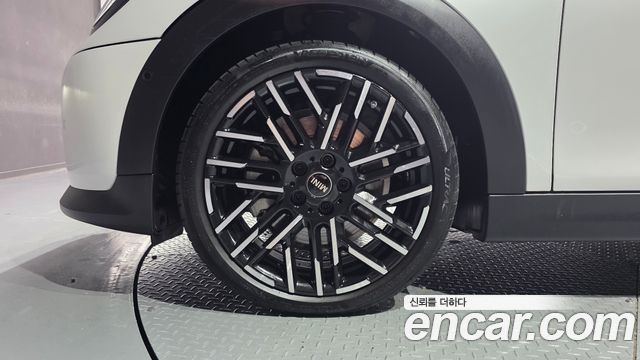 Mini Cooper 2025 — photo 5