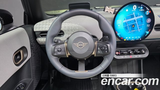 Mini Cooper 2025 — photo 18