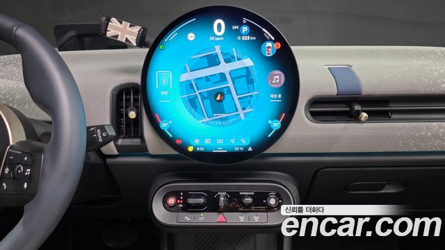 Mini Cooper 2025 — photo 20