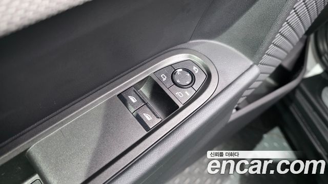 Mini Cooper 2025 — photo 27