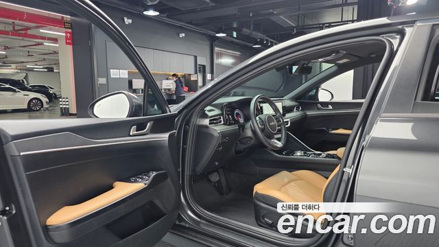 Kia K5 2022 — photo 10