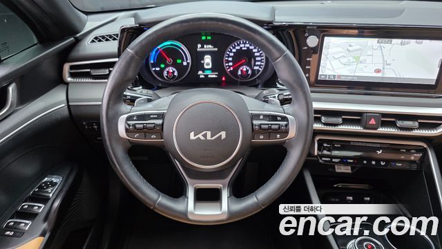 Kia K5 2022 — photo 13