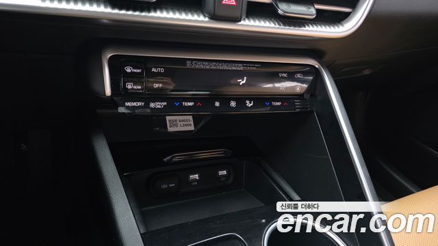 Kia K5 2022 — photo 16