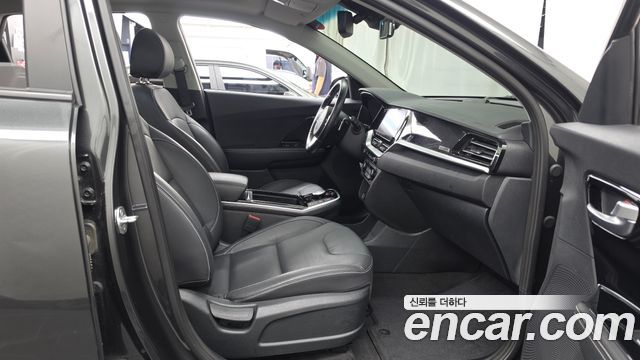 Kia Niro 2022 — photo 17