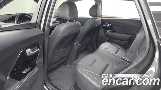Kia Niro 2022 — photo 18