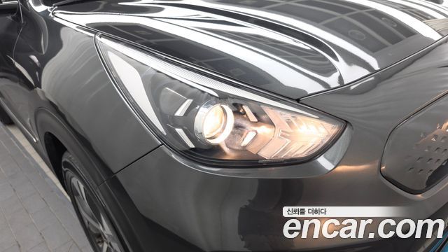 Kia Niro 2022 — photo 8