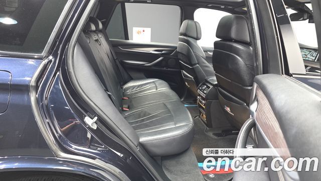 BMW X5 2018 — photo 18