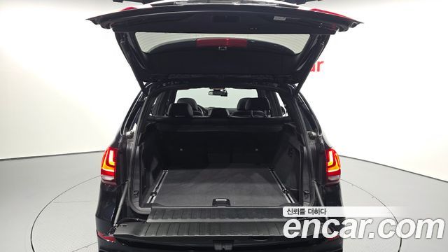 BMW X5 2018 — photo 26