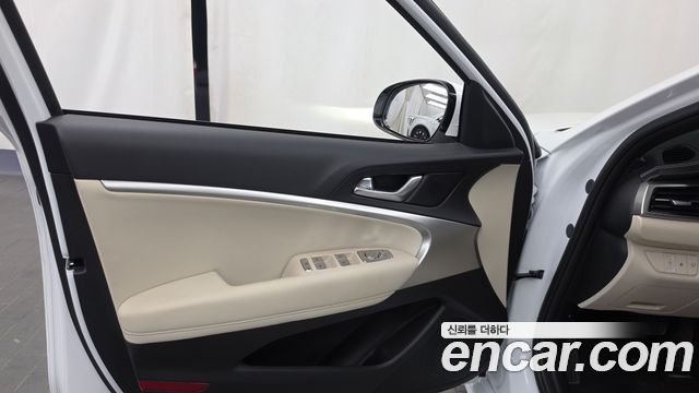 Genesis G70 2025 — photo 14
