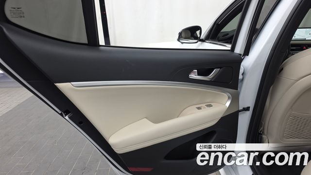 Genesis G70 2025 — photo 15