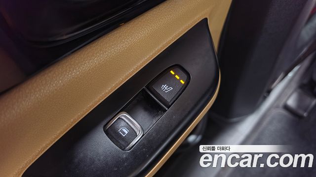Kia Canival 2023 — photo 23