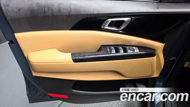 Kia Canival 2023 — photo 14