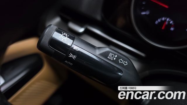 Kia Canival 2023 — photo 27