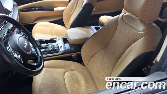 Kia Canival 2023 — photo 29