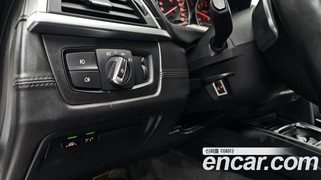 BMW 4-Series 2018 — photo 13