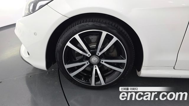 Mercedes-Benz E-Class 2015 — photo 5