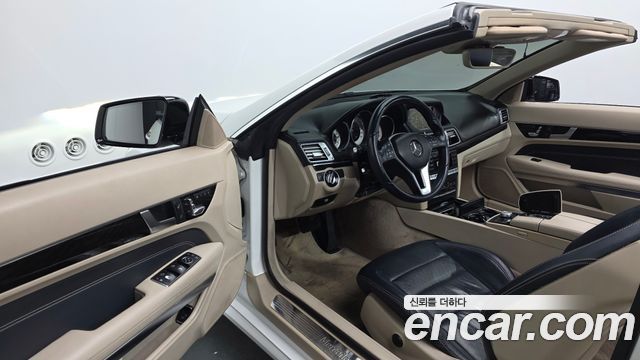 Mercedes-Benz E-Class 2015 — photo 10
