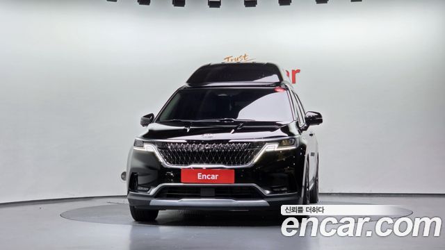 Kia Canival 2021 — photo 3