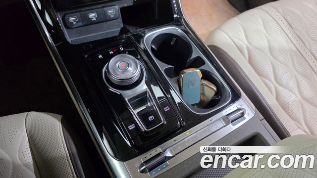Kia Canival 2021 — photo 12