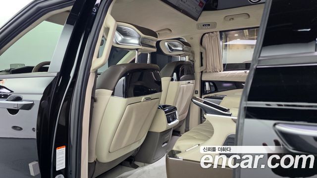 Kia Canival 2021 — photo 16