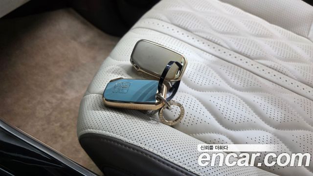 Kia Canival 2021 — photo 27
