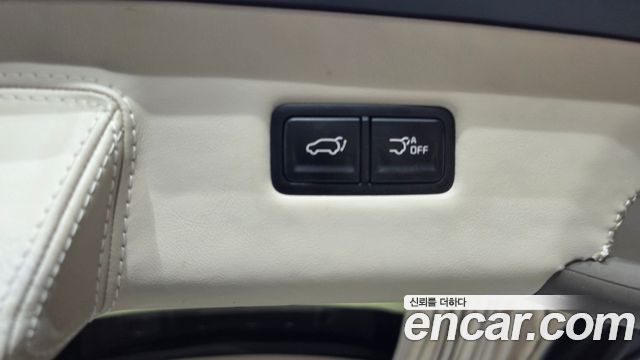 Kia Canival 2021 — photo 30