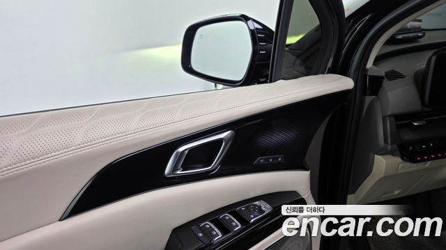 Kia Canival 2021 — photo 37