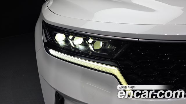 Kia Sorento 2023 — photo 8