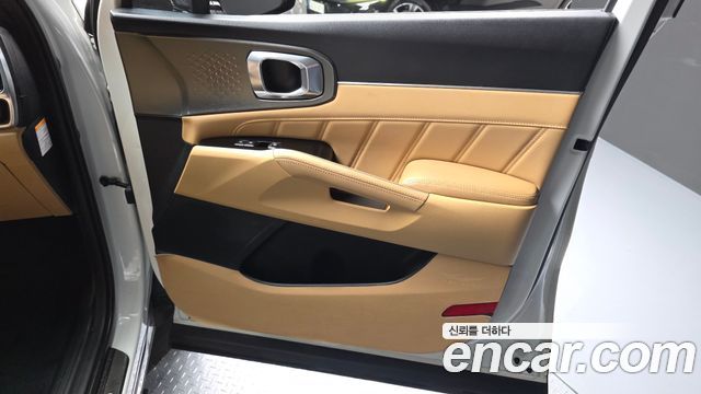 Kia Sorento 2023 — photo 14